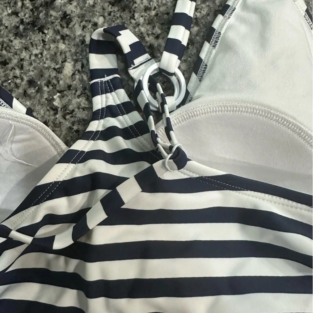 Kona Sol Swimsuit - XL - Picture 9 of 10